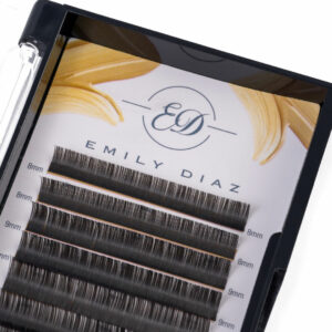 Extensions de cils volume russe