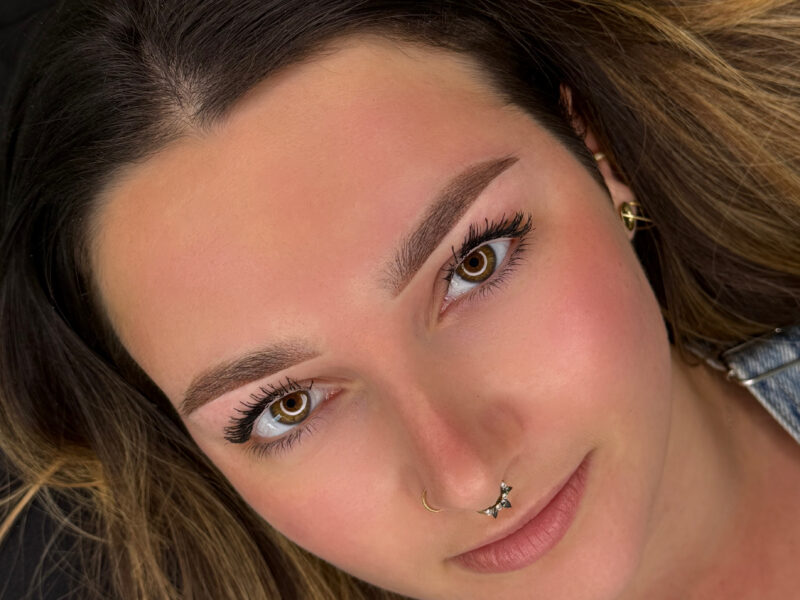 Maquillage semi-permanent des sourcils et des lèvres : ce qu&rsquo;il faut savoir