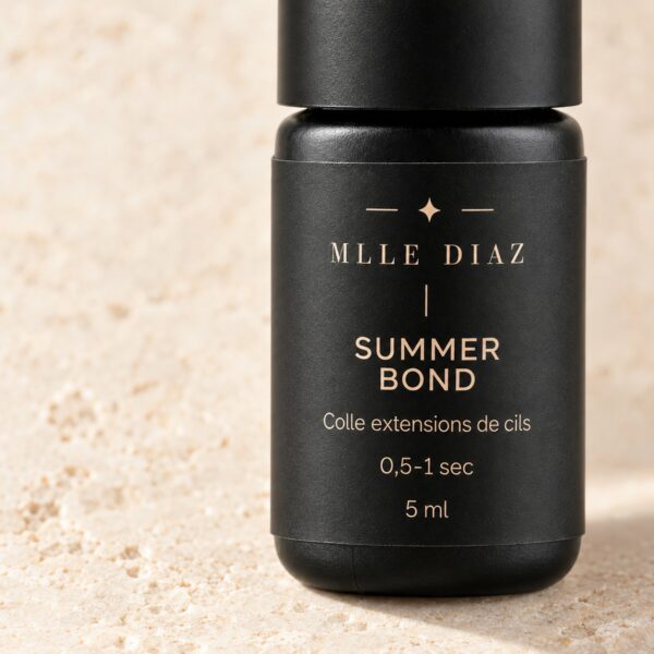 Gros plan sur l'étiquette de la Summer Bond : 0,5 à 1 seconde, 5 ml